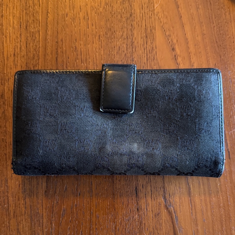 Gucci Black Canvas with Gold Hardware Luxury Wallet - Picture 5 of 9